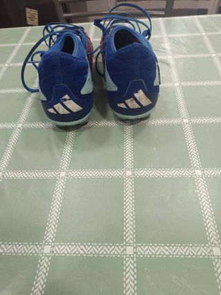 Botas de fútbol azules