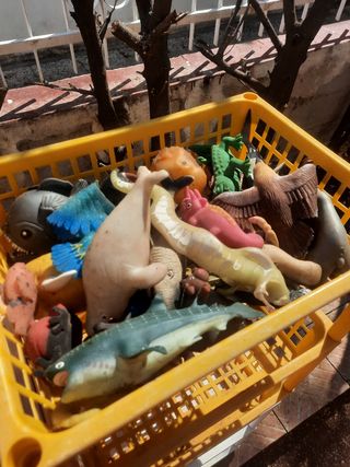 Giocattoli in gomma animali assortiti. 25 pezzi