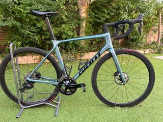 Giant TCR Pro 1 M/L 105 DI2 