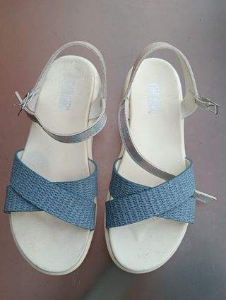 Sandalias Merkalzados Azul y Blanco