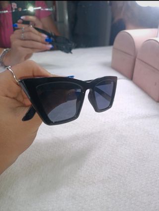 Occhiali da sole Cateye neri unisex