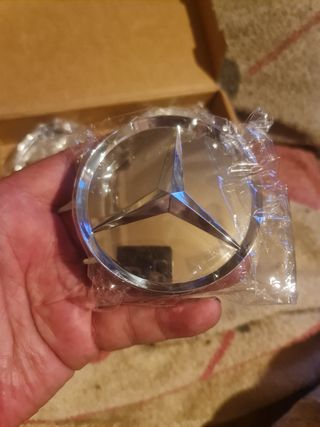 Tapacubos Mercedes 75mm Plata Negro FUENGIROLA 