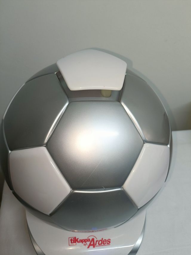 Piccolo Frigo Pallone da Riparare