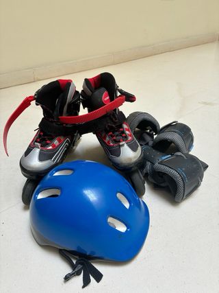 Patines en línea n. 35-38 con casco y protecciones