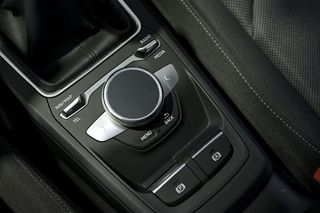 Audi Q2   S line 30 TDI 85kW 116CV 