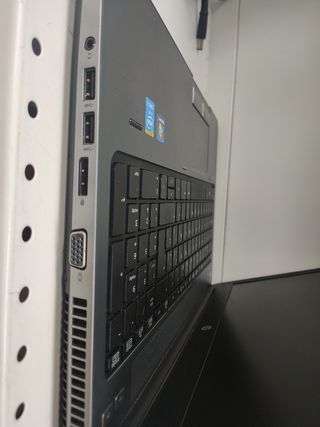 Portátil HP 650 Gris