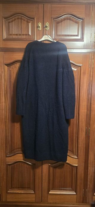 Vestido negro bordado