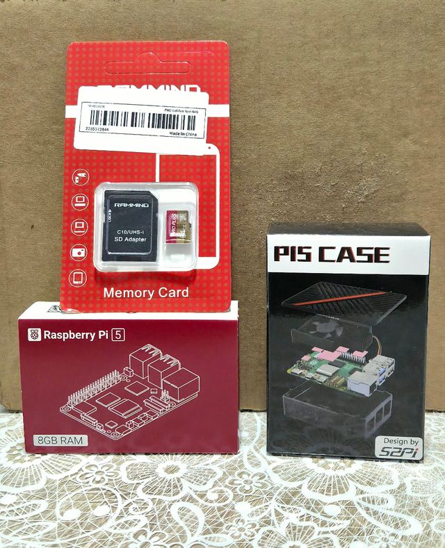 Nuovo!! Raspberry Pi 5 8GB RAM + kit