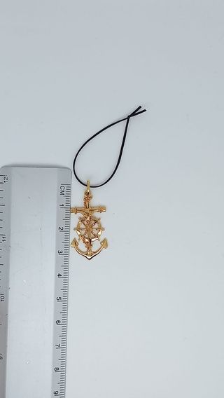 J-0758 Cruz Marinera Oro 18K 