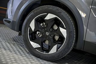 Renault Captur   techno TCe 103 kW 140CV mild hybrid 