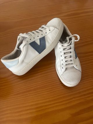 Zapatillas Victoria Mujer Blancas y Azul