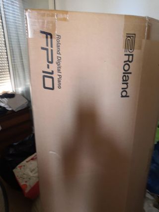 Roland FP-10 Piano Digital