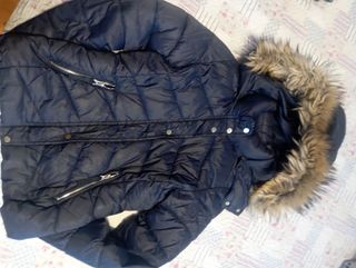 Cazadora Bershka Azul Marino con Capucha