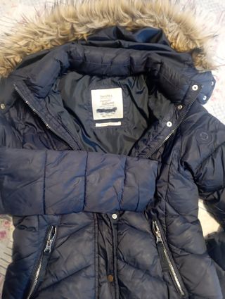 Cazadora Bershka Azul Marino con Capucha