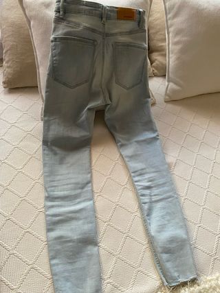 Pantalón Vaquero Stradivarius Talla 34