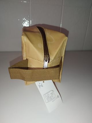 Neceser Capibara Kawaii