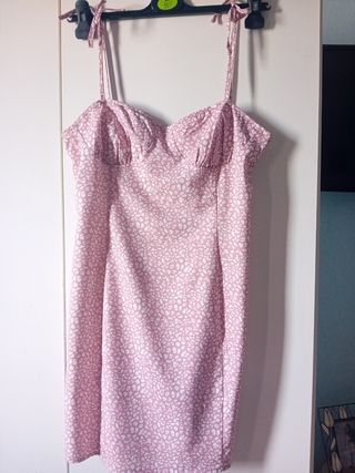 Vestido rosa y blanco