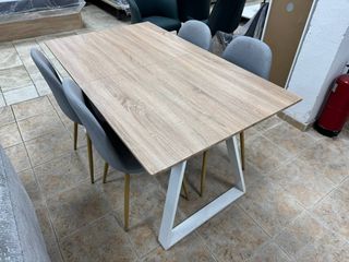 Set Mesa y Sillas moderno, nuevo