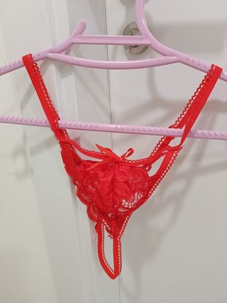 Tanga rojo encaje