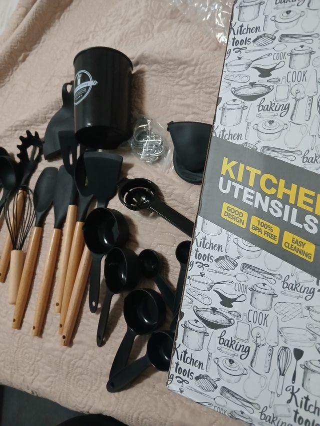 Set Utensili Cucina Silicone e Legno