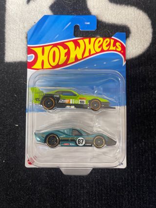 Hot Wheels 2 Auto Set