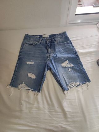 Bermudas vaqueras Pull&Bear rotas