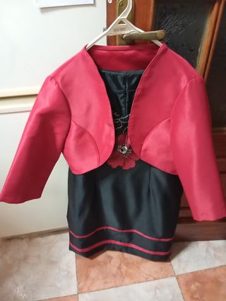 Conjunto Vestido y Torera Negro y Rojo