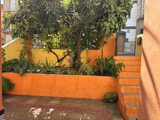 Casa adosada amueblada en Iznalloz