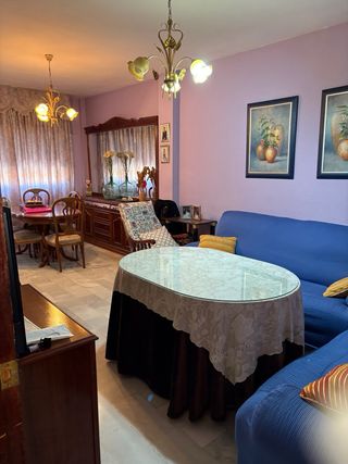 Casa adosada amueblada en Iznalloz