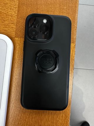 Funda Quad Lock iPhone 14 Pro Max Negra