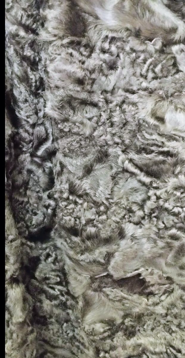 Abrigo Astrakán Negro. Talla XL