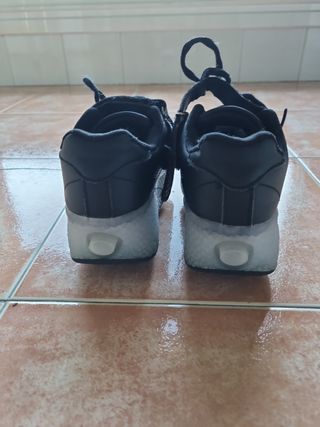 Zapatillas con patín desmontable talla 35