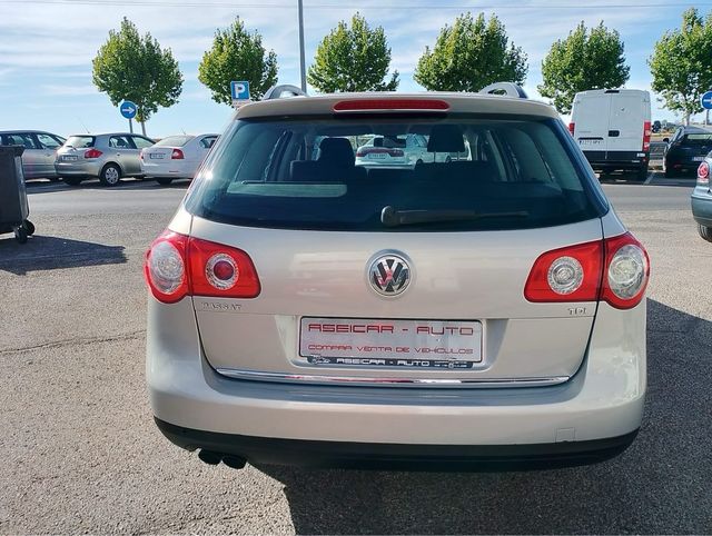 Volkswagen Passat 2010