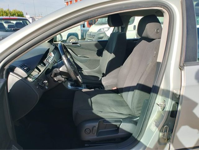 Volkswagen Passat 2010