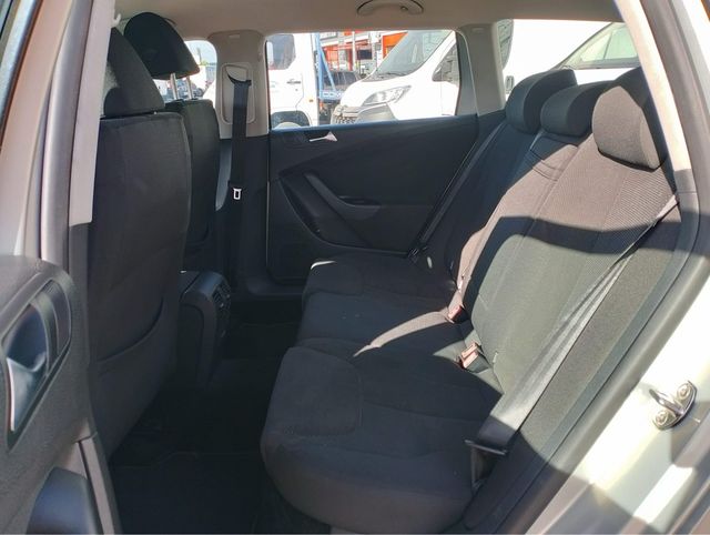 Volkswagen Passat 2010