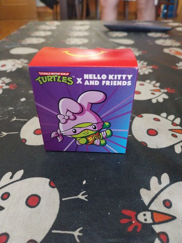 Muñeco Tortugas Ninja x Hello Kitty