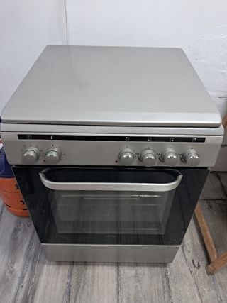 Cocina Eléctrica y a Gas llamar 643356276...