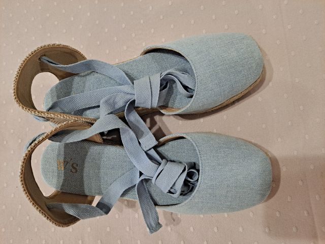 Alpargatas cuña Women'secret azul sin estrenar