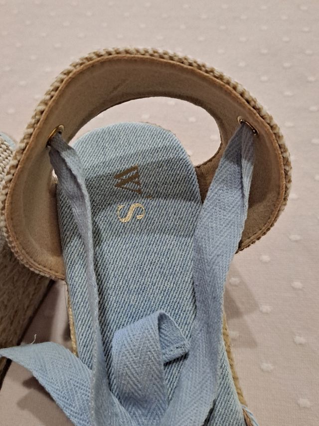 Alpargatas cuña Women'secret azul sin estrenar