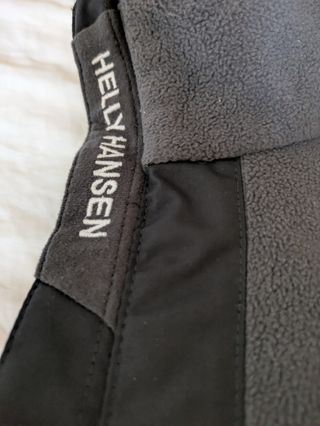 Chaqueta Helly Hansen Negra y Neón