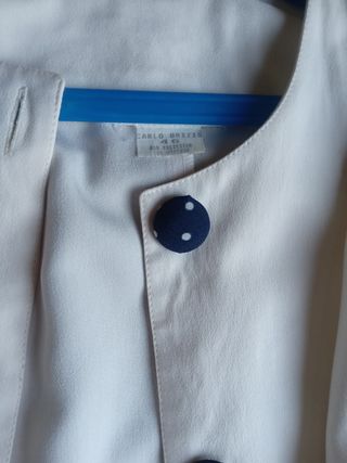 Traje de falda y chaqueta de señora
