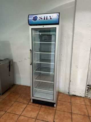 congelador expositor vertical SHV 1 puerta