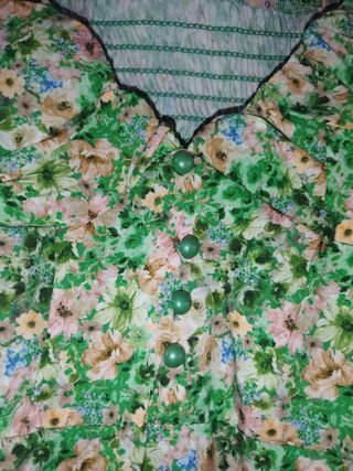 Vestido floral verde y rosa
