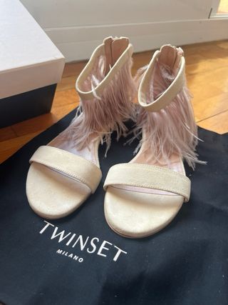 Sandalias Twinset Beige con Plumas