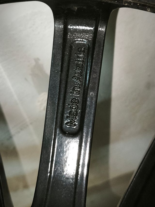 Llanta Trasera Mercedes Original W218