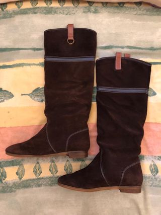 TOMMY HILFIGER - Botas planas ante marrón 38