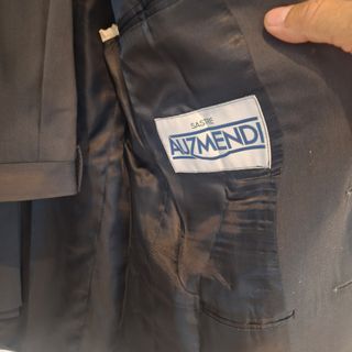 Traje de caballero negro