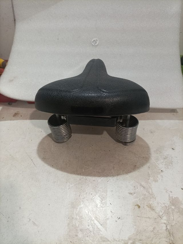 Sillín de bicicleta con muelles