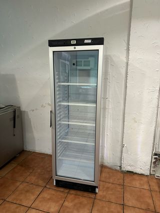 Nevera expositora de cristal, 1 puerta