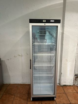 Nevera expositora de cristal, 1 puerta